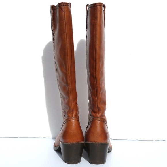 Women’s Frye tan cognac heeled leather boots - Picture 5 of 8